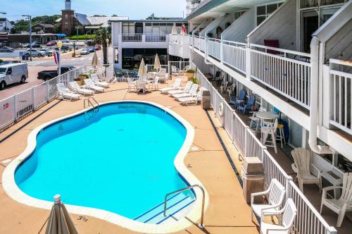 Oceanfront Resort Studio on Virginia Beach! Main image 2